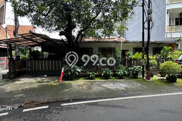 Rumah Mewah Siap Huni LT 252m2 di Menteng, Jakarta Pusat Rumah Mewah Siap Huni LT 252m2 di Menteng, Jakarta Pusat