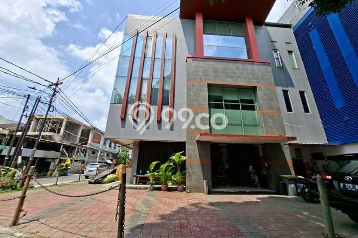 Ruko Dijual di Jakarta Selatan LT 635m2 & LB 793m2 Lokasi Terbaik! Ruko Dijual di Jakarta Selatan LT 635m2 & LB 793m2 Lokasi Terbaik!