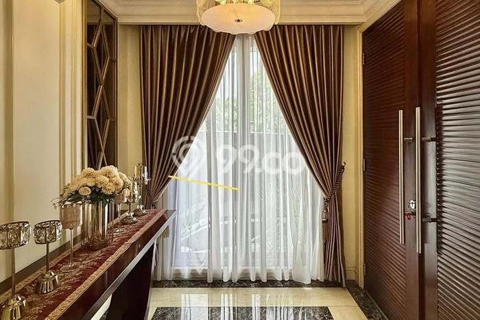 Rumah Mewah LB 410m2 Siap Huni Desain Elegan di Kemang, Jakarta Selatan Rumah Mewah LB 410m2 Siap Huni Desain Elegan di Kemang, Jakarta Selatan