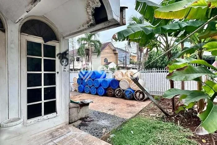 Rumah Elit Modern Tanpa Renovasi di Pondok Indah Jakarta Selatan Rumah Elit Modern Tanpa Renovasi di Pondok Indah Jakarta Selatan