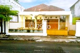 Rumah Strategis Modern Lb 270m2 di Wates, Kediri Rumah Strategis Modern Lb 270m2 di Wates, Kediri