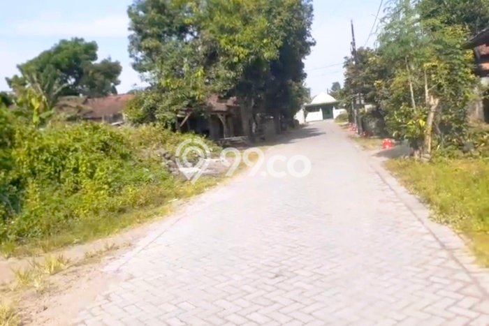 Tanah untuk Dijual Lokasi Pare, Kediri Luas 1977m2 SHM Tanah untuk Dijual Lokasi Pare, Kediri Luas 1977m2 SHM