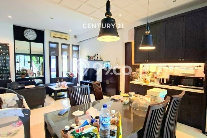 Dijual Rumah Luas Megah Dengan View Eksklusif di Bintaro, Tangerang Selatan Dijual Rumah Luas Megah Dengan View Eksklusif di Bintaro, Tangerang Selatan