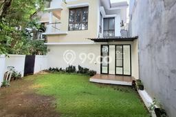 Rumah Luxury Modern Tanpa Renovasi di Bintaro Tangerang Selatan Rumah Luxury Modern Tanpa Renovasi di Bintaro Tangerang Selatan