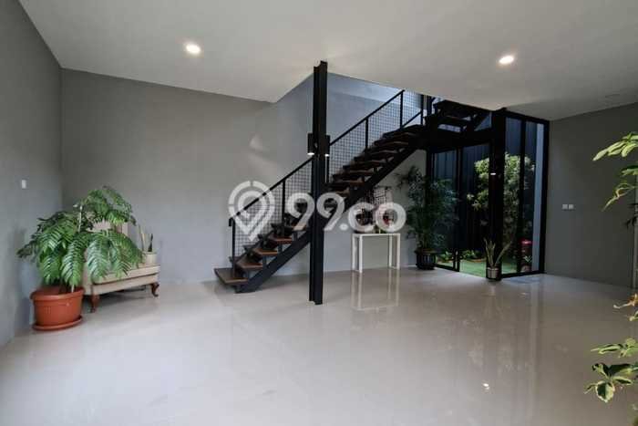 Rumah Luxury Modern Tanpa Renovasi di Ciater Tangerang Rumah Luxury Modern Tanpa Renovasi di Ciater Tangerang