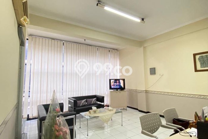 Ruko Dijual di Surabaya LT 66m2 & LB 198m2 Lokasi Terbaik! Ruko Dijual di Surabaya LT 66m2 & LB 198m2 Lokasi Terbaik!