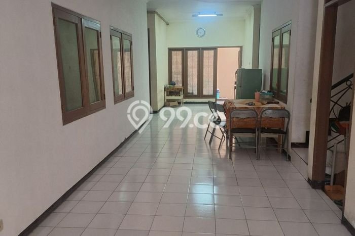Dijual Rumah Kost di Nginden, Surabaya, 13 KT, 6 KM, Bangunan 350m2 Dijual Rumah Kost di Nginden, Surabaya, 13 KT, 6 KM, Bangunan 350m2