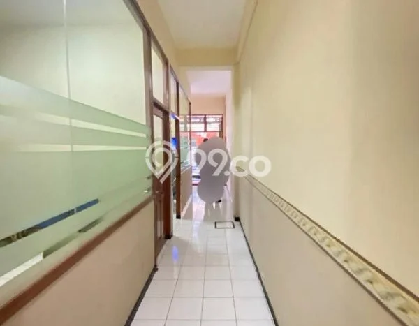 Ruko Dijual di Surabaya LT 66m2 & LB 198m2 Lokasi Terbaik! Ruko Dijual di Surabaya LT 66m2 & LB 198m2 Lokasi Terbaik!