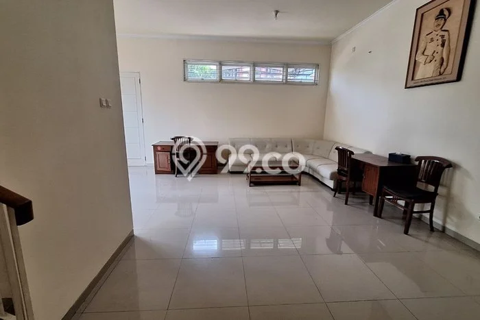 Rumah Cantik Siap Huni Di Sukolilo Luas 250m2 Lokasi Strategis Rumah Cantik Siap Huni Di Sukolilo Luas 250m2 Lokasi Strategis