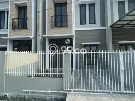 Dijual Rumah Minimalis Bagus Punya 3 KT di Rungkut Surabaya SHM Dijual Rumah Minimalis Bagus Punya 3 KT di Rungkut Surabaya SHM