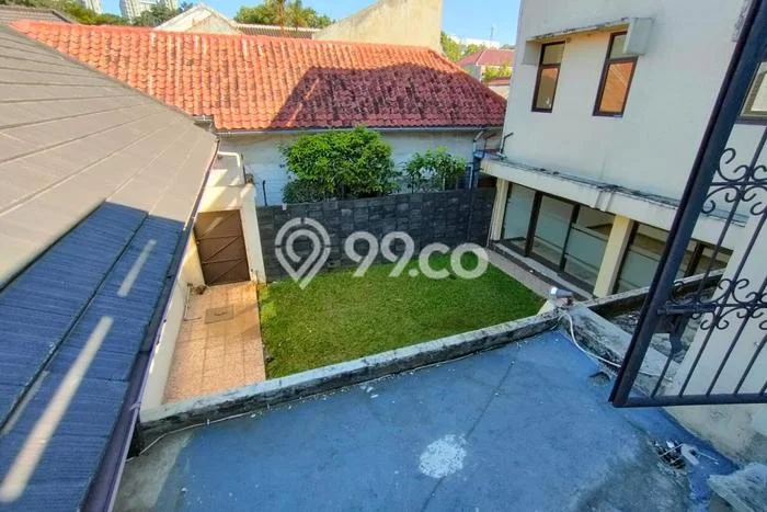 Lokasi terbaik! Rumah siap pakai dikontrakkan di Gatot Subroto LB 500m2 Lokasi terbaik! Rumah siap pakai dikontrakkan di Gatot Subroto LB 500m2