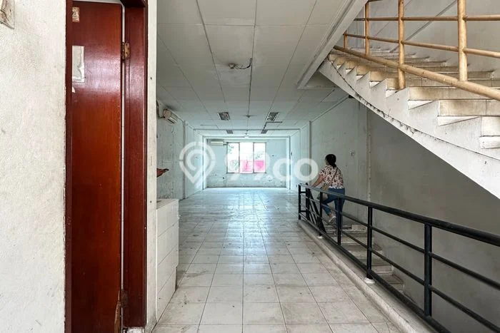 Unit Ruko Strategis di Lengkong, Bandung Potensi Cuan Besar Unit Ruko Strategis di Lengkong, Bandung Potensi Cuan Besar