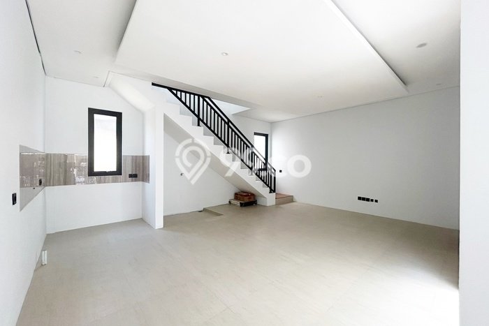 Rumah Modern 3 KT LT 104m2 di Taman Kopo Indah Rumah Modern 3 KT LT 104m2 di Taman Kopo Indah