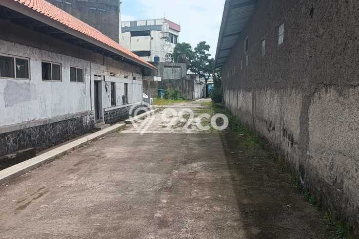 Unit Gudang Disewakan di Kopo di Area Ramai & Strategis Unit Gudang Disewakan di Kopo di Area Ramai & Strategis