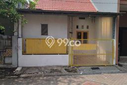 Jarang Ada! Rumah Sewa 5 Kamar Bagus Siap Huni Surabaya Kota Jarang Ada! Rumah Sewa 5 Kamar Bagus Siap Huni Surabaya Kota