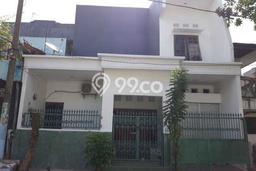Rumah Luas Asri 4 KT Siap Huni di Kebraon Surabaya Rumah Luas Asri 4 KT Siap Huni di Kebraon Surabaya