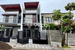 Rumah Modern 4 KT LT 75m2 di Manyar Rumah Modern 4 KT LT 75m2 di Manyar