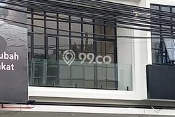 Ruko Dijual di Prime Area Malang Luas 360m2 Ruko Dijual di Prime Area Malang Luas 360m2