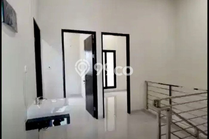 Dijual Rumah Murah di Nginden Surabaya Harga Rp 2,2 Juta LT 102m2 Dijual Rumah Murah di Nginden Surabaya Harga Rp 2,2 Juta LT 102m2