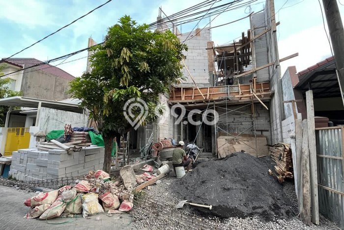 Rumah Modern Cantik 5 Kamar Bisa Langsung Pindah di Rungkut Rumah Modern Cantik 5 Kamar Bisa Langsung Pindah di Rungkut