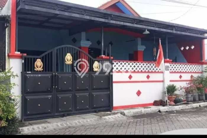 Rumah Minimalis 4 Kamar LT 200m2 di Wonorejo Rumah Minimalis 4 Kamar LT 200m2 di Wonorejo