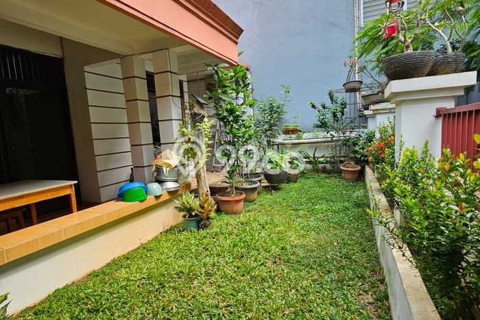 Jual Rumah Strategis Bagus Punya 4 KT di Karawaci Tangerang SHM Jual Rumah Strategis Bagus Punya 4 KT di Karawaci Tangerang SHM