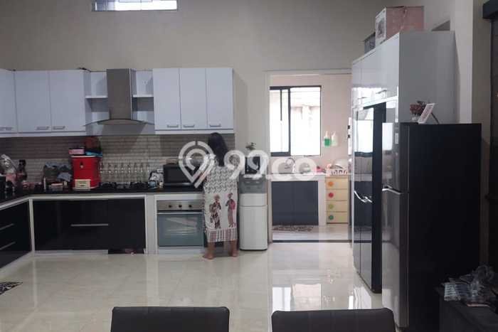 For Sale Rumah 3 Kamar Lokasi Ideal Nyaman dan Strategis di Serpong Utara For Sale Rumah 3 Kamar Lokasi Ideal Nyaman dan Strategis di Serpong Utara