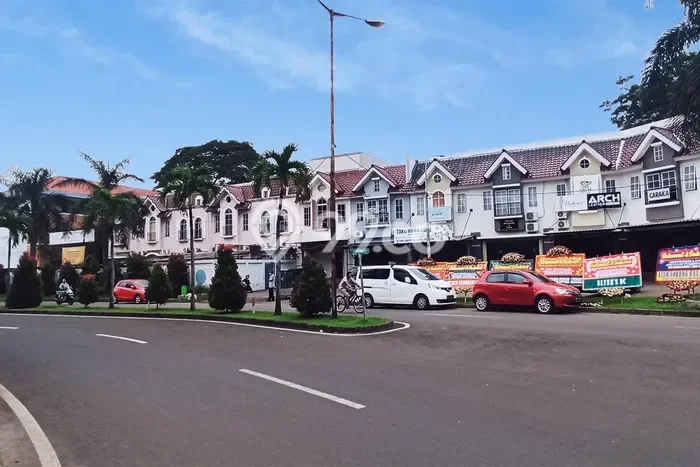 For Sale Rumah Elit Exclusive di Karawaci, Tangerang For Sale Rumah Elit Exclusive di Karawaci, Tangerang