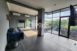 Hunian Mewah LB 600m2 Siap Pakai Desain Elegan di Modernland, Tangerang Hunian Mewah LB 600m2 Siap Pakai Desain Elegan di Modernland, Tangerang