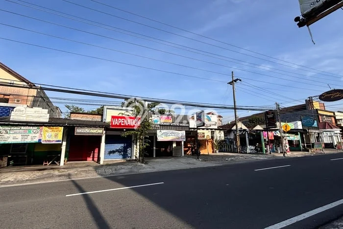 Unit Ruko Dijual di Ngaglik Sleman Luas Tanah 254m2, Luas Bangunan 200m2 Unit Ruko Dijual di Ngaglik Sleman Luas Tanah 254m2, Luas Bangunan 200m2
