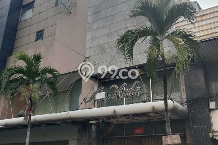 Ruko Dijual di Jakarta Pusat LT 381m2 & LB 857m2 Lokasi Terbaik! Ruko Dijual di Jakarta Pusat LT 381m2 & LB 857m2 Lokasi Terbaik!