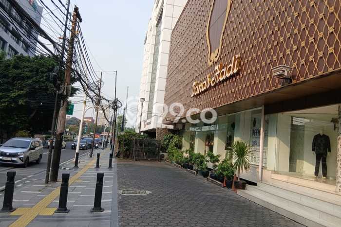 Komersial Paling Dicari LB 686m2 Dijual di Senen Komersial Paling Dicari LB 686m2 Dijual di Senen