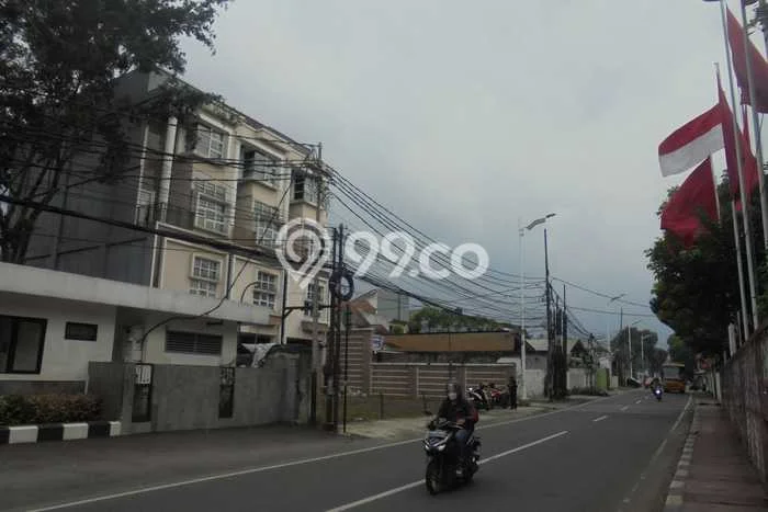 Ruko Dijual di Jakarta Selatan LT 451m2 & LB 900m2 Lokasi Terbaik! Ruko Dijual di Jakarta Selatan LT 451m2 & LB 900m2 Lokasi Terbaik!