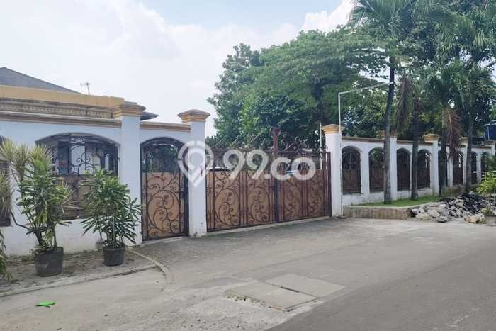Ready to Use! Luxury House LT 2630m2 Desain Elegan di Kebagusan Ready to Use! Luxury House LT 2630m2 Desain Elegan di Kebagusan
