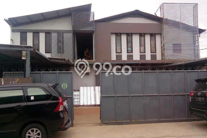 Siap Huni Rumah Mewah 5 Kamar di Benda Dekat ke Mana Pun Siap Huni Rumah Mewah 5 Kamar di Benda Dekat ke Mana Pun