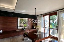 Hunian Mewah LB 1000m2 Siap Huni Desain Elegan di Pakuwon Indah, Surabaya Hunian Mewah LB 1000m2 Siap Huni Desain Elegan di Pakuwon Indah, Surabaya