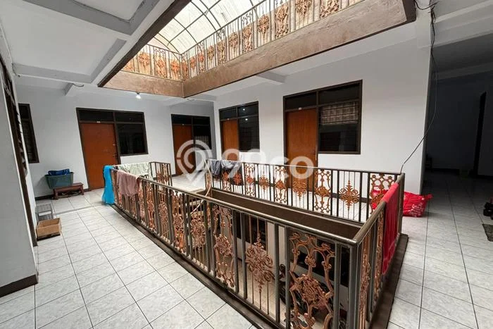 Unit Kost Dijual di Cibogo dengan 49 Kamar Area Ramai Unit Kost Dijual di Cibogo dengan 49 Kamar Area Ramai