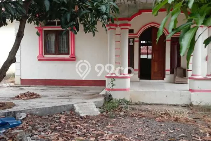 Dijual Rumah 4 Kamar Lokasi Ideal Bagus dan Strategis di Cigasong Dijual Rumah 4 Kamar Lokasi Ideal Bagus dan Strategis di Cigasong