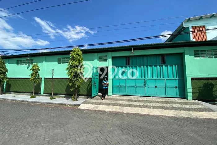 Unit Gudang Dijual di Surabaya LT 525m2 & LB 525m2 Unit Gudang Dijual di Surabaya LT 525m2 & LB 525m2