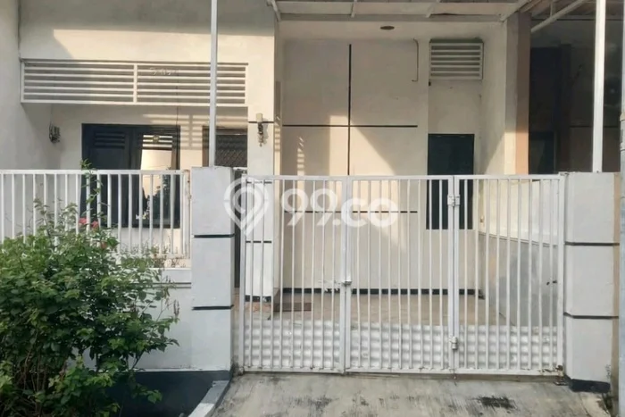 Lokasi strategis! Rumah siap pakai dikontrakkan di Gubeng LB 78m2 Lokasi strategis! Rumah siap pakai dikontrakkan di Gubeng LB 78m2