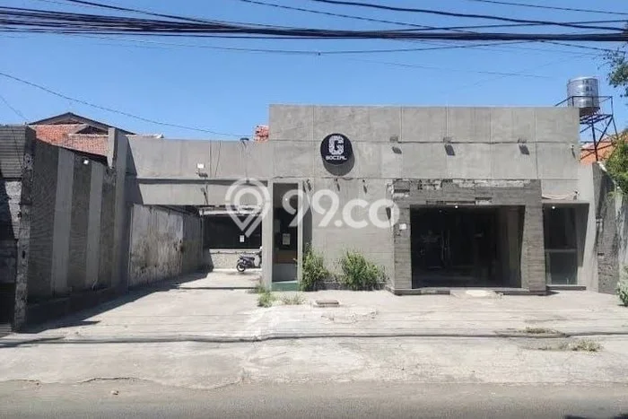 Komersial untuk Disewa di Pusat Surabaya Luas Bangunan 420m2 Komersial untuk Disewa di Pusat Surabaya Luas Bangunan 420m2
