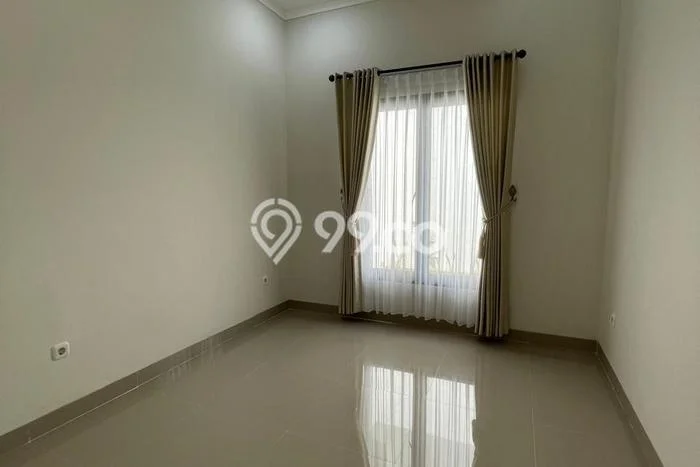 Rumah Mewah Siap Huni LT 180m2 di Pondok Aren, Tangerang Selatan Rumah Mewah Siap Huni LT 180m2 di Pondok Aren, Tangerang Selatan