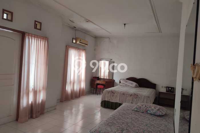 Rumah Mewah Dijual LT 398m2 di Cipondoh, Tangerang Rumah Mewah Dijual LT 398m2 di Cipondoh, Tangerang