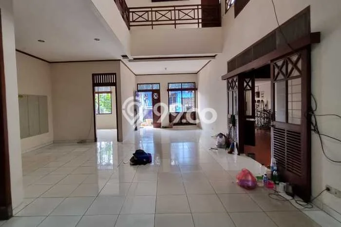 Sewa cepat hunian minimalis lokasi strategis 5 Kamar di Pejaten, Jakarta Selatan Sewa cepat hunian minimalis lokasi strategis 5 Kamar di Pejaten, Jakarta Selatan