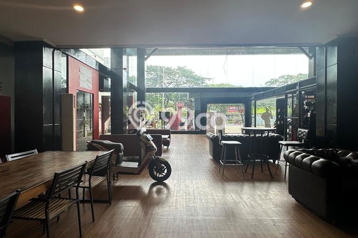 Komersial Disewa di Cilandak, Jakarta Selatan, LT 2087m2 / LB 1002m2 Komersial Disewa di Cilandak, Jakarta Selatan, LT 2087m2 / LB 1002m2