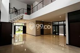 Hunian Modern dengan LT 633m2 & LB 650m2 Dikontrakkan di Pondok Indah Hunian Modern dengan LT 633m2 & LB 650m2 Dikontrakkan di Pondok Indah