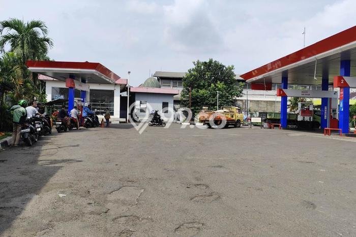 Area Ramai! Komersial Dijual di Pamulang untuk Bisnis Luas Bangunan 700m2 Area Ramai! Komersial Dijual di Pamulang untuk Bisnis Luas Bangunan 700m2