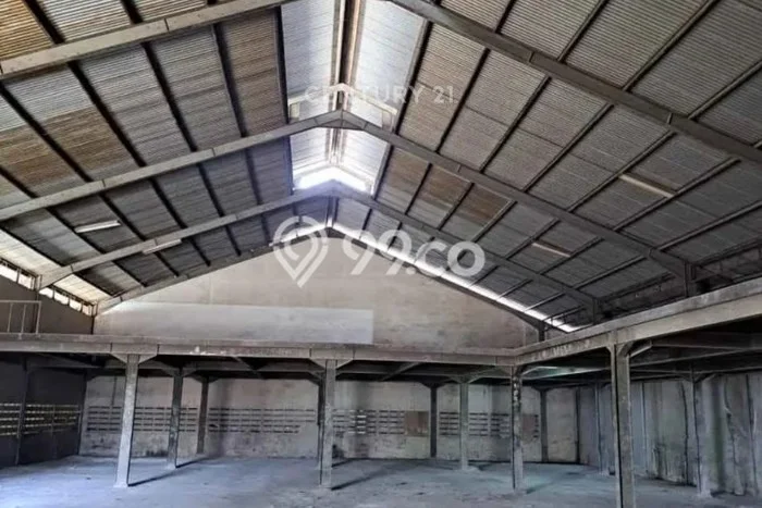 Gudang Bagus LT 1052m2 LB 1140m2 Dijual di Kebayoran Lama Jakarta Selatan Gudang Bagus LT 1052m2 LB 1140m2 Dijual di Kebayoran Lama Jakarta Selatan