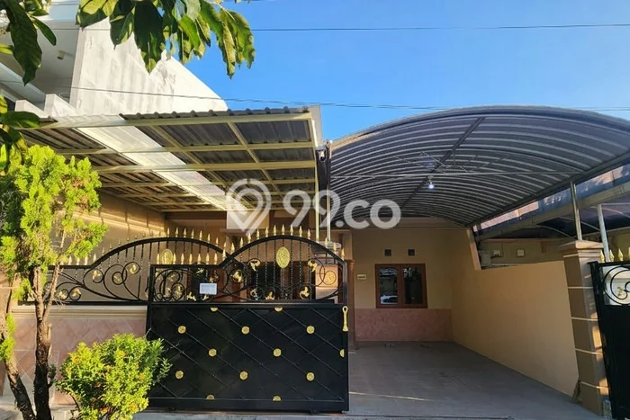 Disewakan! Rumah 2 Kamar Tidur &
1 Kamar Mandi di Lidah Kulon, Surabaya Disewakan! Rumah 2 Kamar Tidur &
1 Kamar Mandi di Lidah Kulon, Surabaya