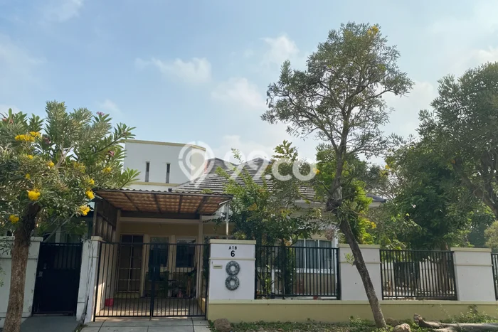 Rumah Eksklusif Siap Huni LT 240m2 di Sambikerep, Surabaya Rumah Eksklusif Siap Huni LT 240m2 di Sambikerep, Surabaya